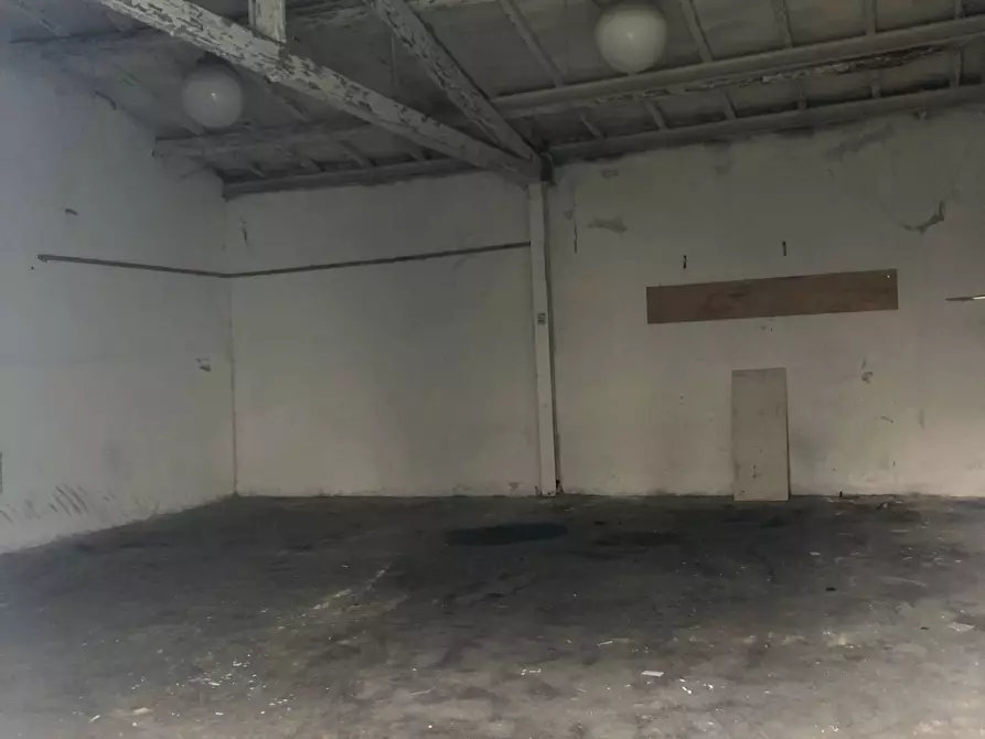 Immagine 11 di Attività commerciale in vendita  in via tosco romagnola a Cascina