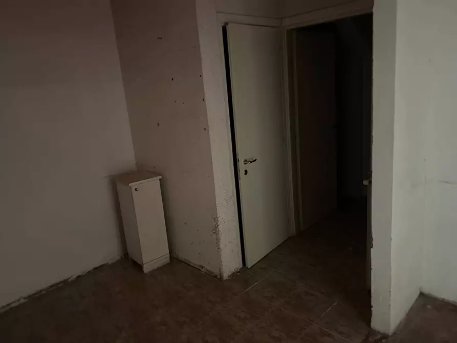 Immagine 4 di Attività commerciale in affitto  in via etruria a Cascina