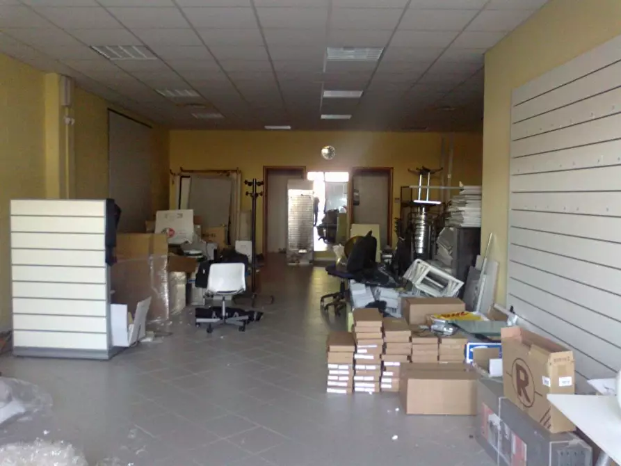 Immagine 1 di Attività commerciale in vendita  in via Provinciale Vicarese a Vicopisano