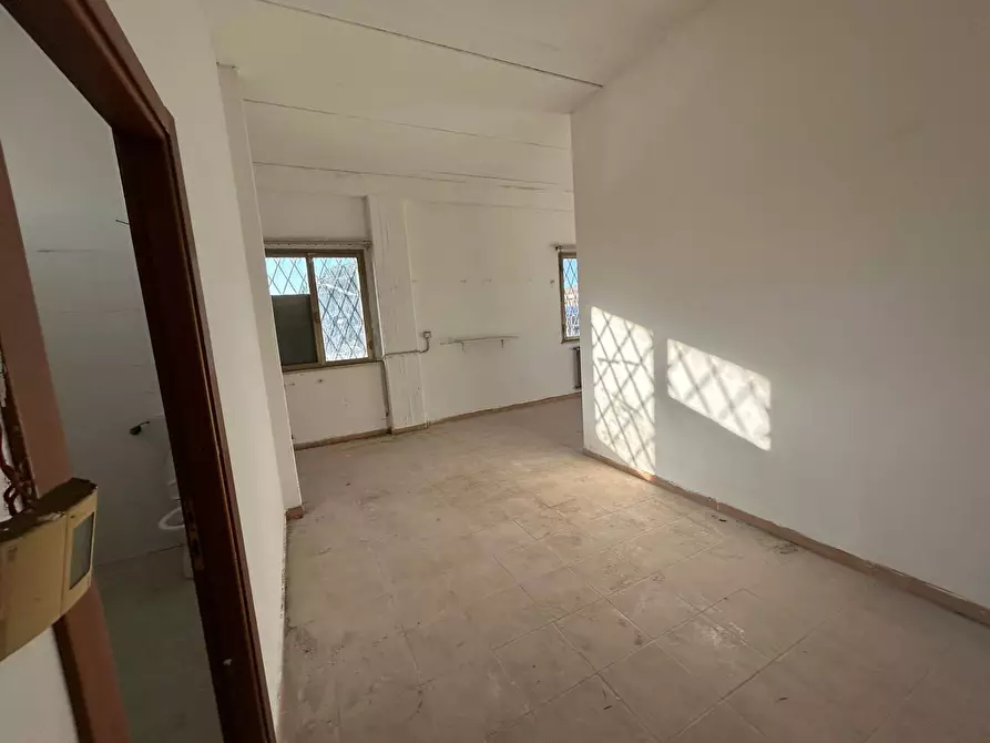 Immagine 4 di Attività commerciale in affitto  in Via Etruria a Cascina