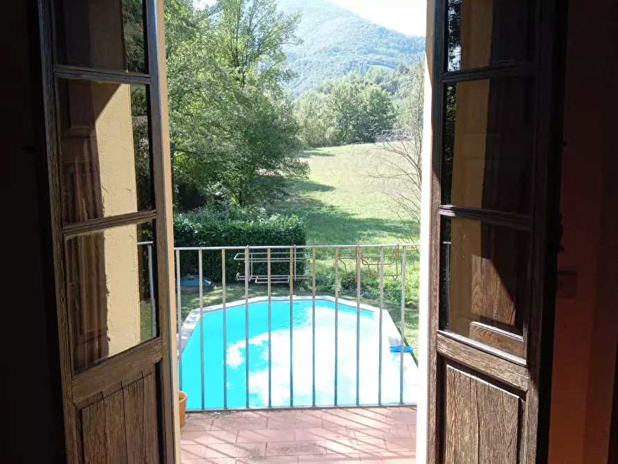 Immagine 2 di Villetta a schiera in vendita  in CAMPORGIANO a Camporgiano