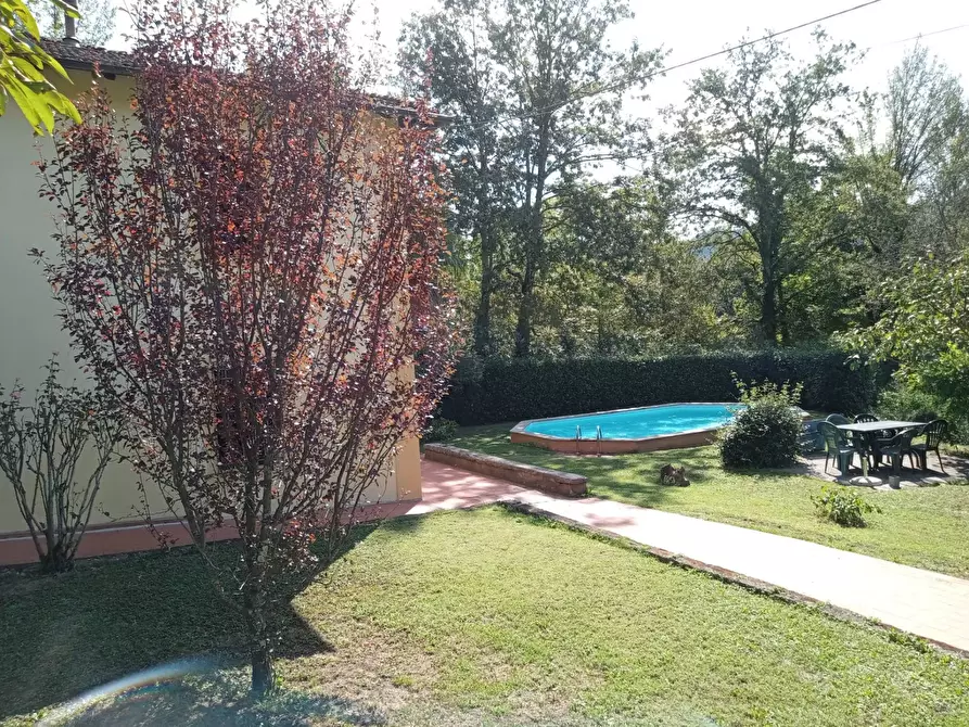 Immagine 3 di Villetta a schiera in vendita  in CAMPORGIANO a Camporgiano