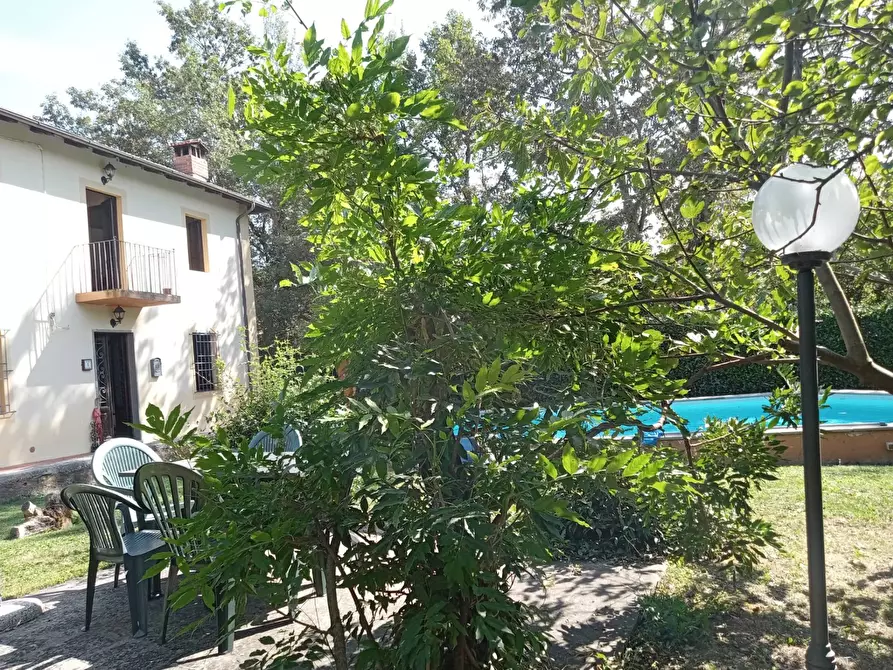 Immagine 4 di Villetta a schiera in vendita  in CAMPORGIANO a Camporgiano