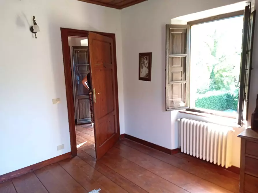 Immagine 17 di Villetta a schiera in vendita  in CAMPORGIANO a Camporgiano