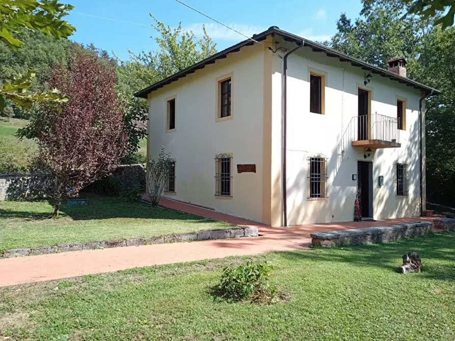 Immagine 24 di Villetta a schiera in vendita  in CAMPORGIANO a Camporgiano