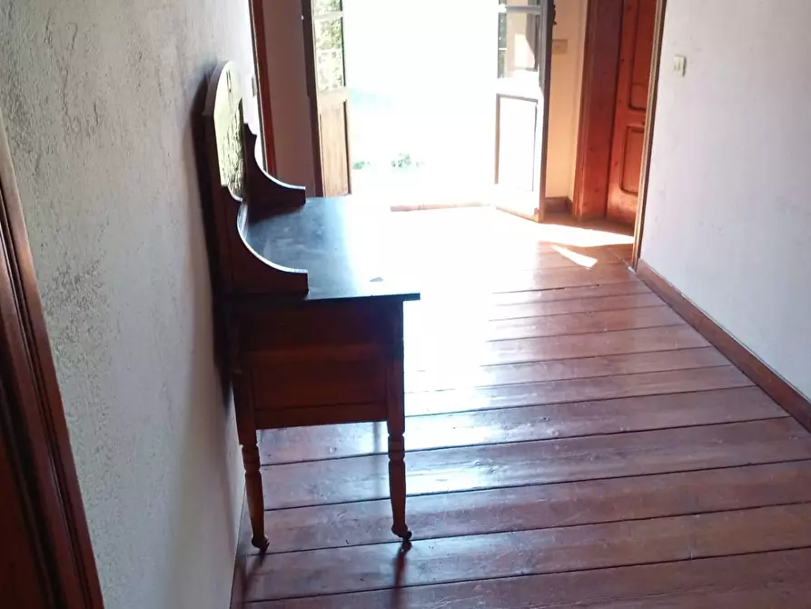 Immagine 15 di Villetta a schiera in vendita  in CAMPORGIANO a Camporgiano