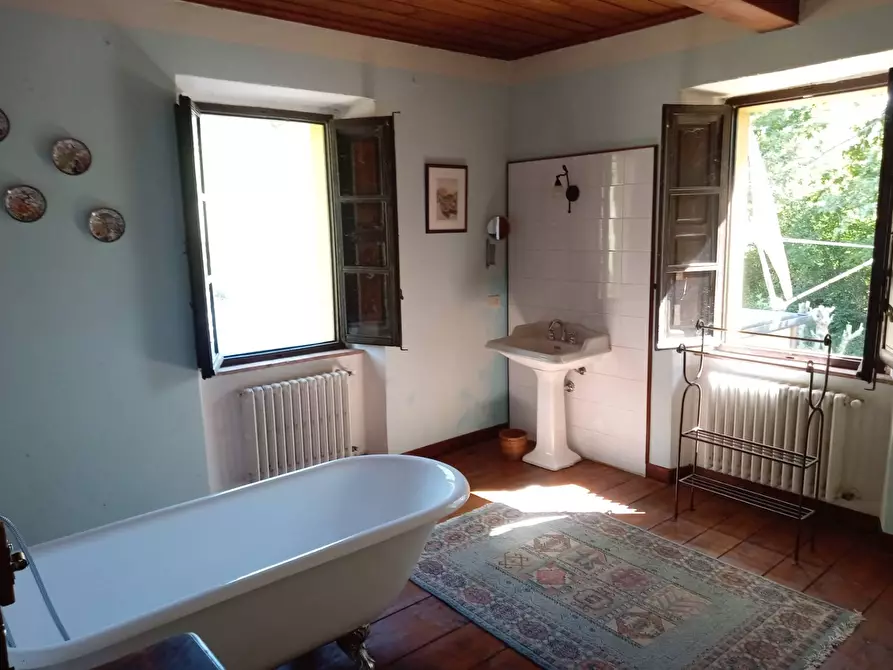 Immagine 21 di Villetta a schiera in vendita  in CAMPORGIANO a Camporgiano