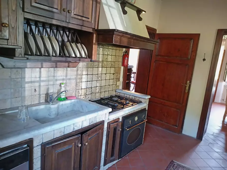 Immagine 11 di Villetta a schiera in vendita  in CAMPORGIANO a Camporgiano