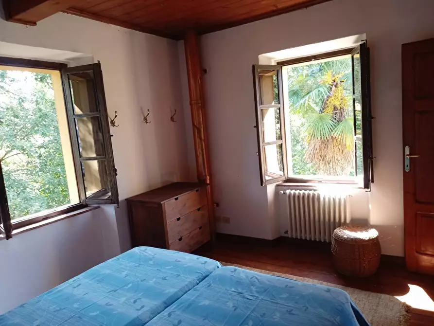 Immagine 23 di Villetta a schiera in vendita  in CAMPORGIANO a Camporgiano