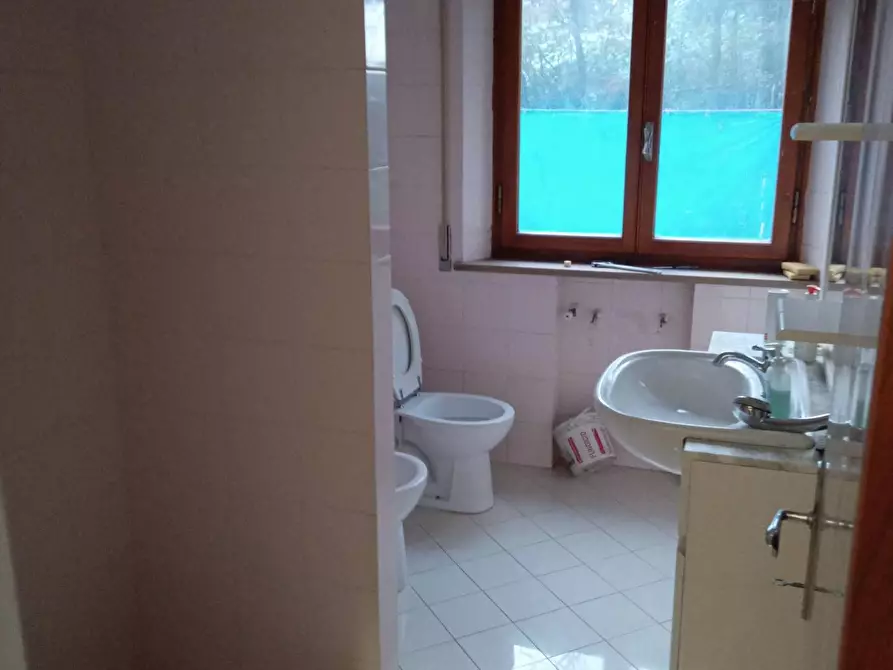 Immagine 2 di Appartamento in affitto  in via pesciatina a Lucca