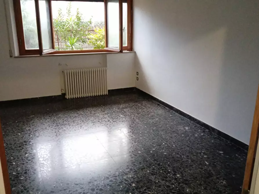 Immagine 6 di Appartamento in affitto  in via pesciatina a Lucca