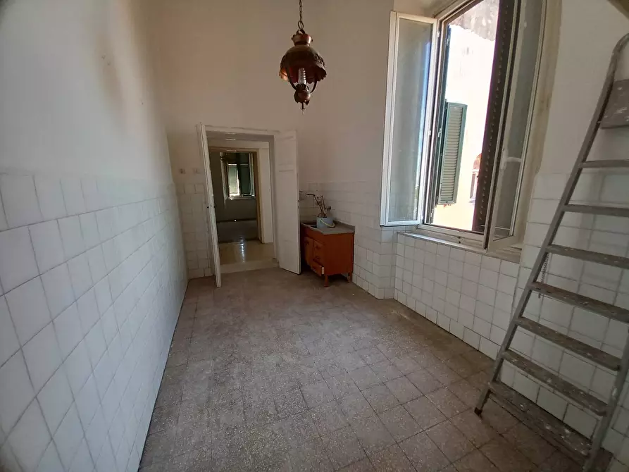 Immagine 6 di Appartamento in vendita  in Scali Del Pontino a Livorno