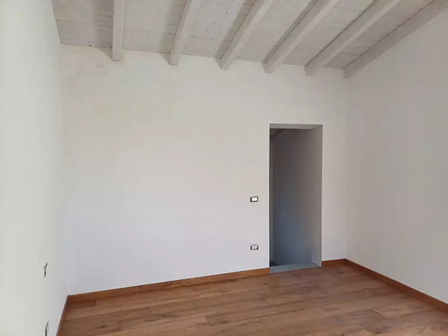 Immagine 11 di Casa indipendente in vendita  in via filippo turati a San Giuliano Terme