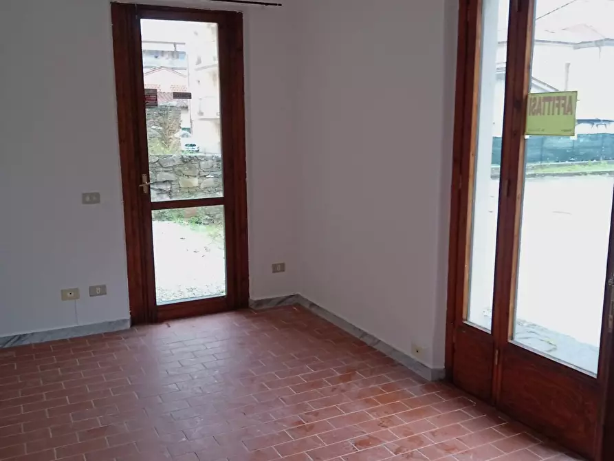 Immagine 2 di Ufficio in affitto  in sant'anna a Lucca