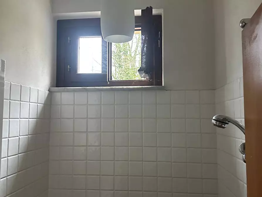 Immagine 6 di Ufficio in affitto  in sant'anna a Lucca