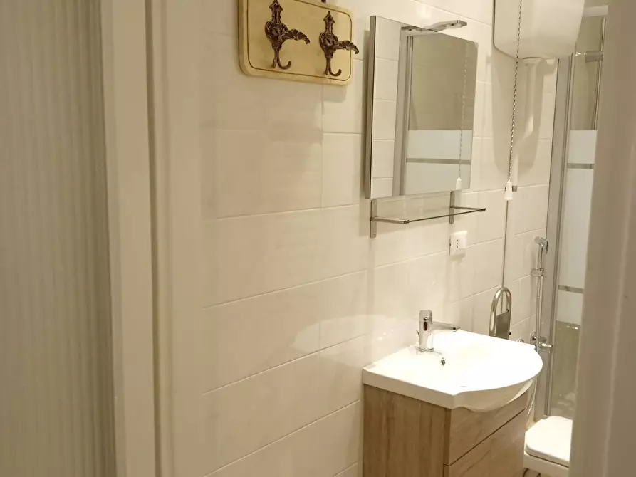 Immagine 5 di Appartamento in affitto  in sant'anna a Lucca