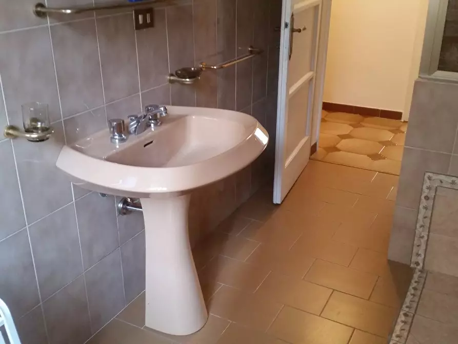 Immagine 11 di Camera in affitto  in Via Giuseppe Garibaldi a Pisa