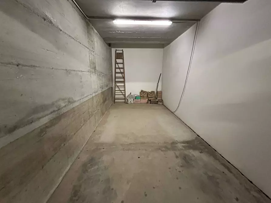 Immagine 16 di Appartamento in vendita  in viale del tirreno a Pisa