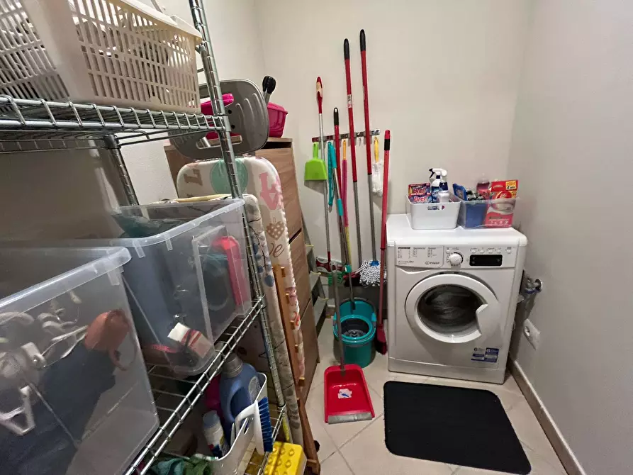 Immagine 13 di Appartamento in vendita  in viale del tirreno a Pisa