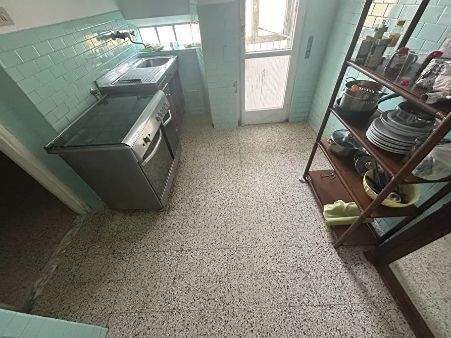 Immagine 11 di Appartamento in vendita  in Largo Ippolito Nievo a Pisa