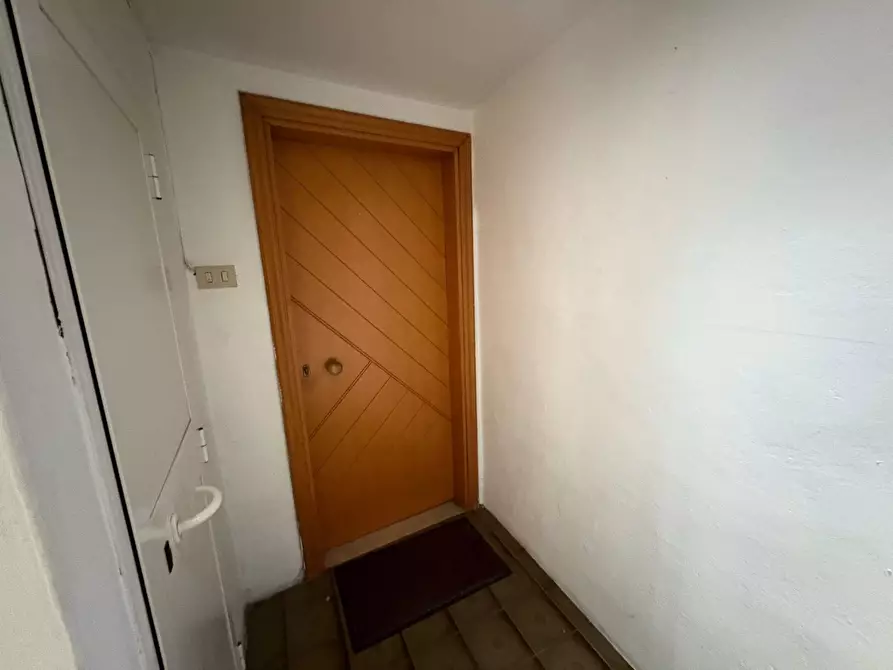 Immagine 17 di Attività commerciale in vendita  in Via Filippo Corridoni a Pisa