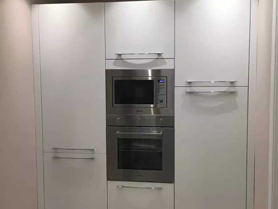 Immagine 3 di Appartamento in affitto  in Via Emilio Zola a Livorno