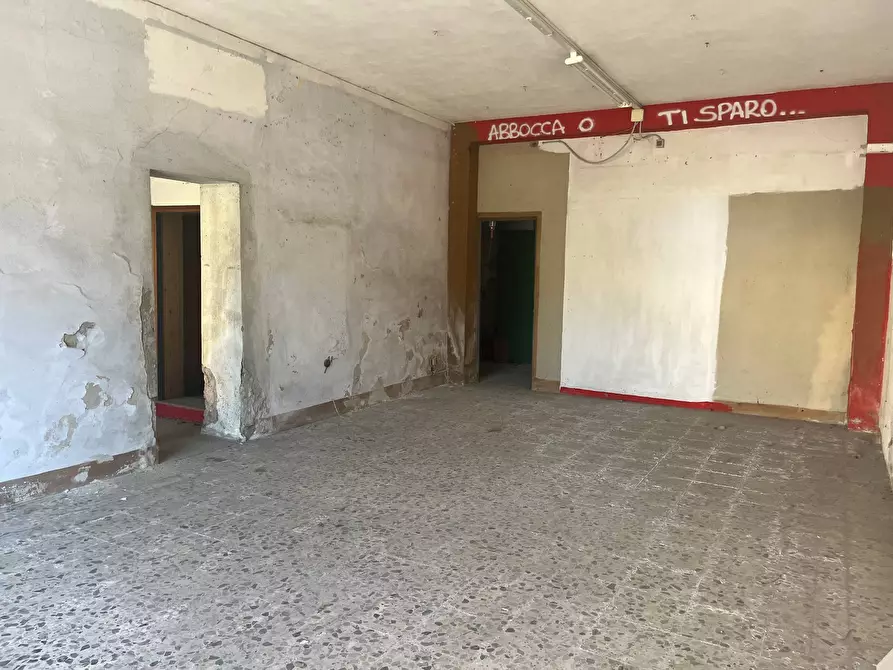 Immagine 2 di Attività commerciale in vendita  in via provinciale vicarese a Vicopisano
