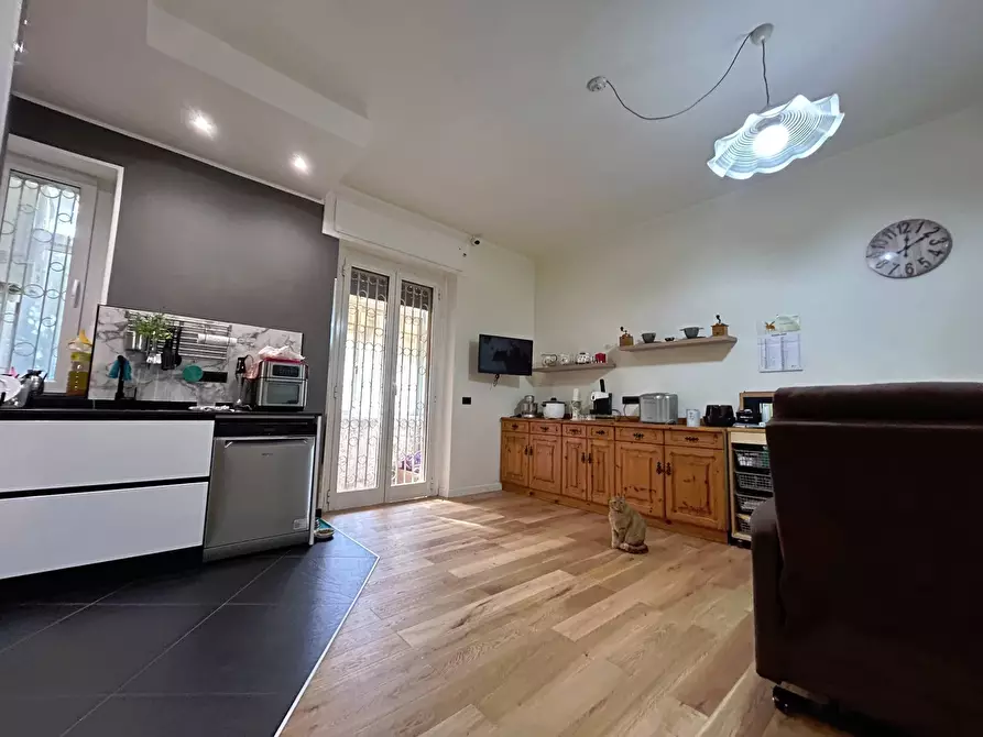 Immagine 9 di Appartamento in vendita  in Via Gramsci a Livorno