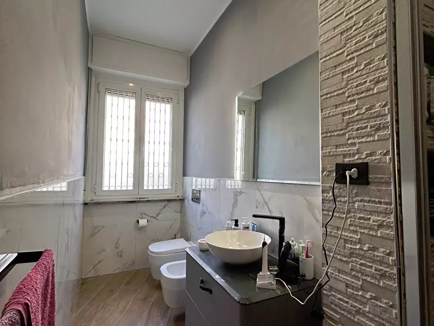 Immagine 25 di Appartamento in vendita  in Via Gramsci a Livorno