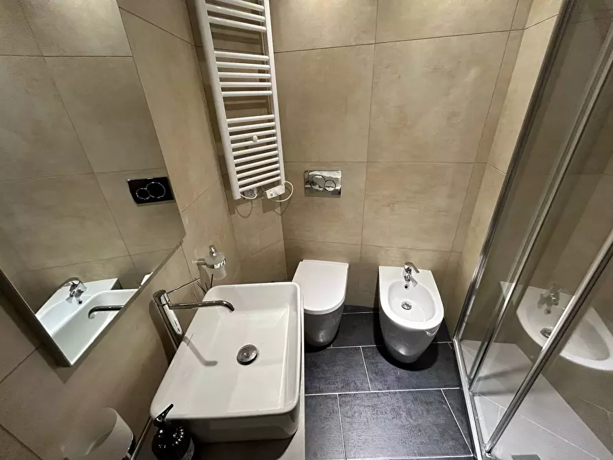 Immagine 6 di Appartamento in vendita  in via carlo cattaneo a Pisa