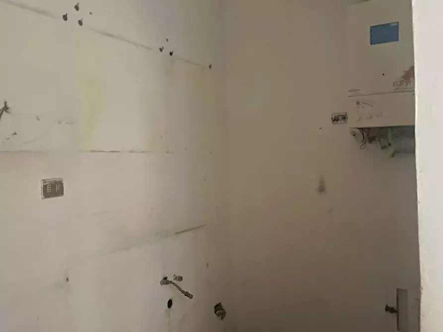 Immagine 17 di Appartamento in vendita  in Via Maggi a Livorno