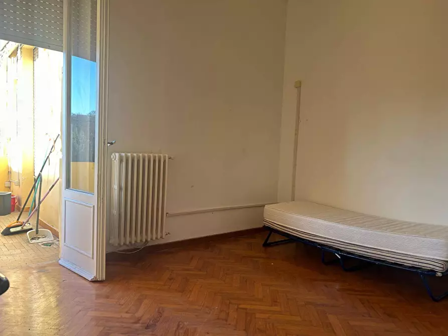 Immagine 13 di Appartamento in affitto  in Piazza Attias a Livorno