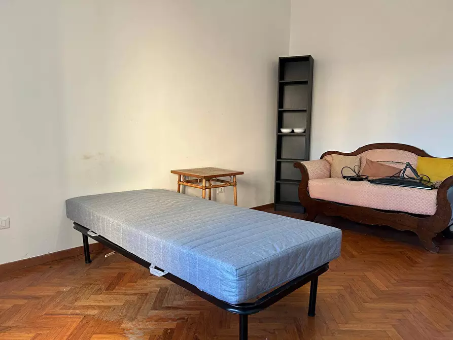 Immagine 28 di Appartamento in affitto  in Piazza Attias a Livorno