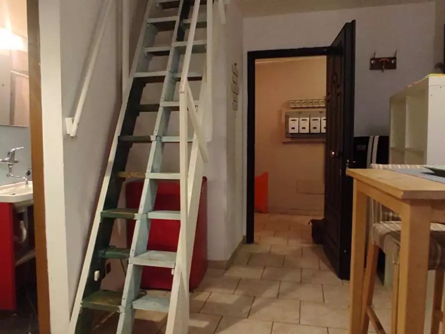 Immagine 4 di Appartamento in affitto  in Piazza Della Repubblica a Livorno