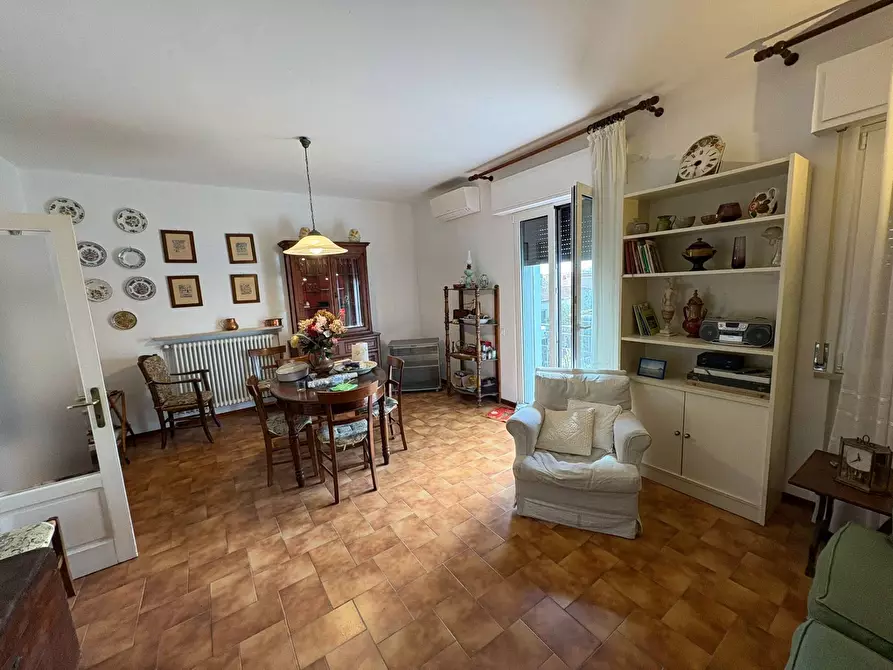 Immagine 1 di Casa indipendente in affitto  in via pratello a Cascina