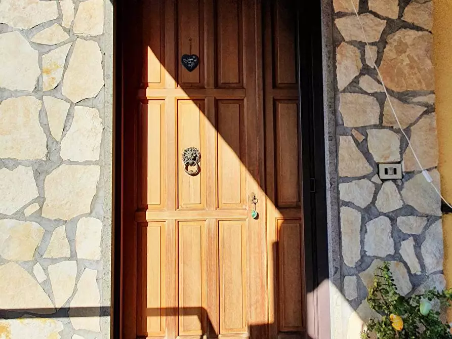 Immagine 30 di Villa in vendita  in Via Provinciale per Lenola a Fondi