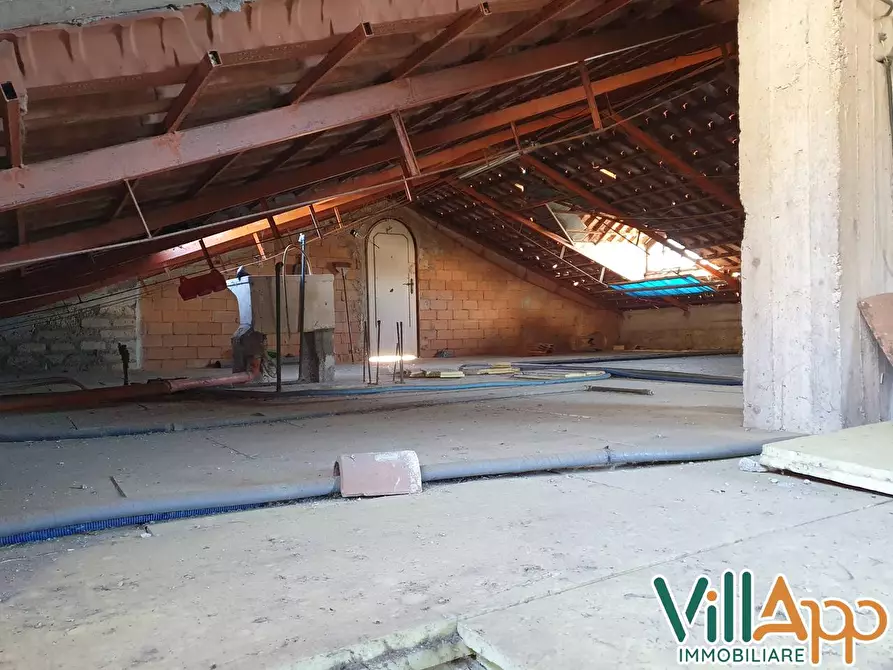 Immagine 28 di Villa in vendita  in Via Provinciale per Lenola a Fondi