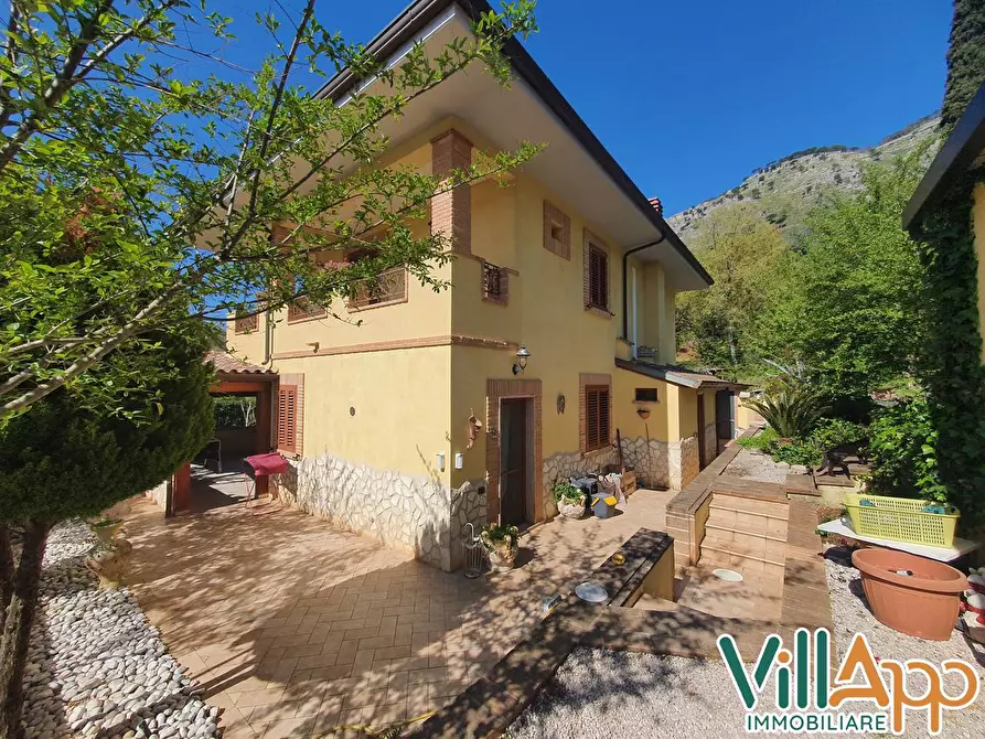 Immagine 24 di Villa in vendita  in Via Vignolo a Lenola