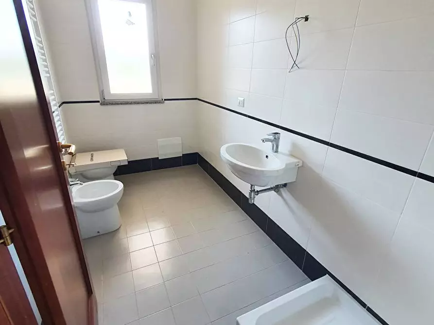 Immagine 10 di Appartamento in vendita  in Via Aldo Moro a Fondi