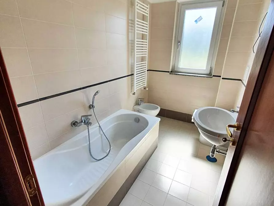 Immagine 9 di Appartamento in vendita  in Via Aldo Moro a Fondi