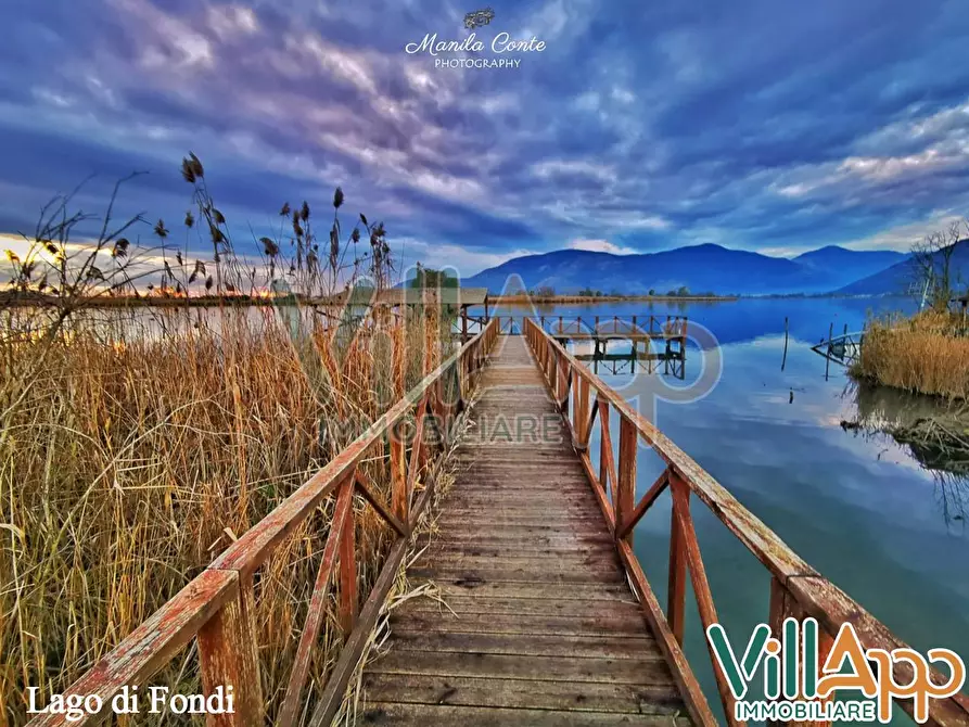 Immagine 21 di Villa in vendita  in Via Sant'Antonio a Fondi