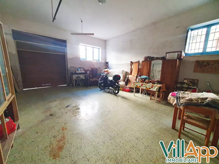 Immagine 13 di Villa in vendita  in Via Bettino Ricasoli a Fondi