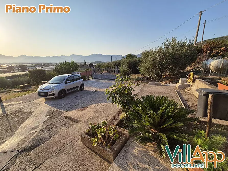 Immagine 29 di Villa in vendita  in Via Molelle a Fondi