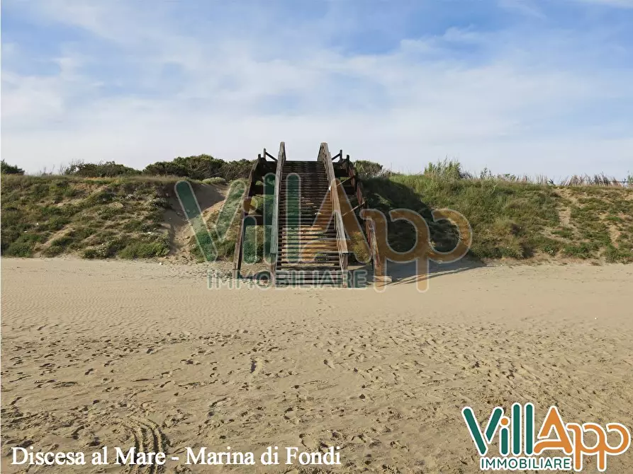 Immagine 30 di Appartamento in vendita  in Via Madonna delle Grazie a Fondi