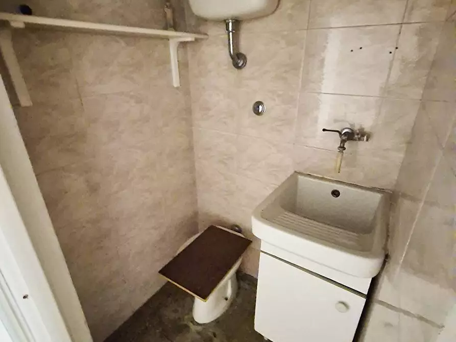 Immagine 27 di Appartamento in vendita  in Via Cesare Baldo a Fondi