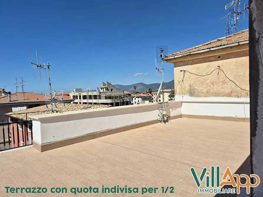 Immagine 15 di Appartamento in vendita  in Via Vittorio Emanuele Orlando a Fondi