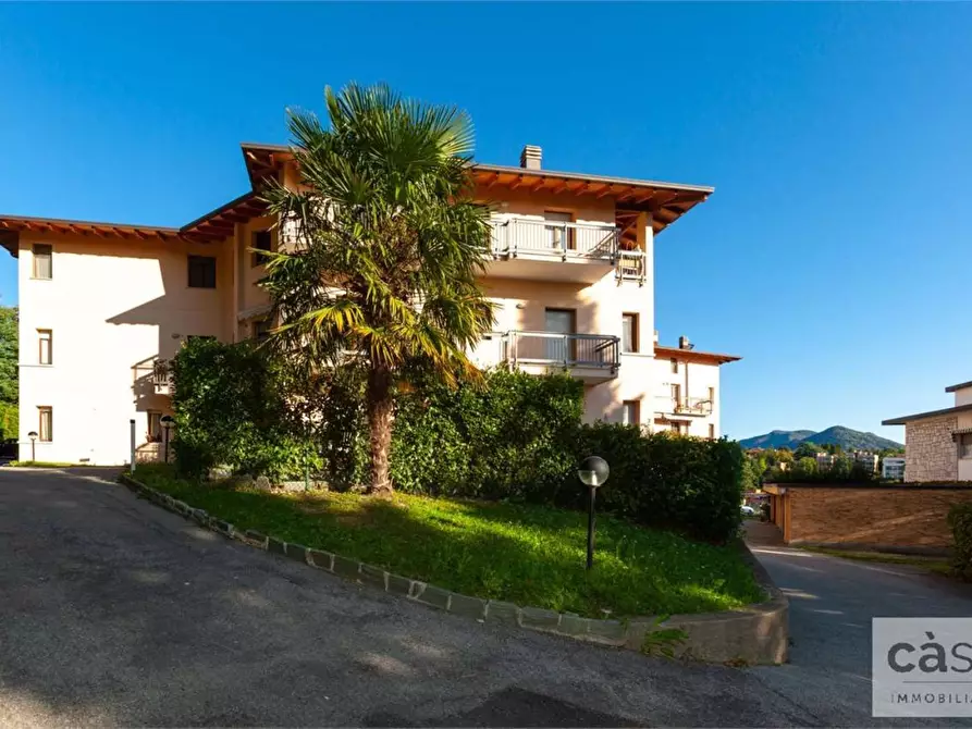 Immagine 1 di Appartamento in affitto  in Via Monte Tabor a Varese