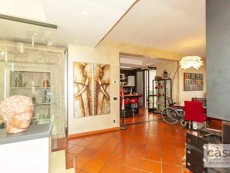 Immagine 16 di Villa in vendita  in Via Del Bacino a Varese