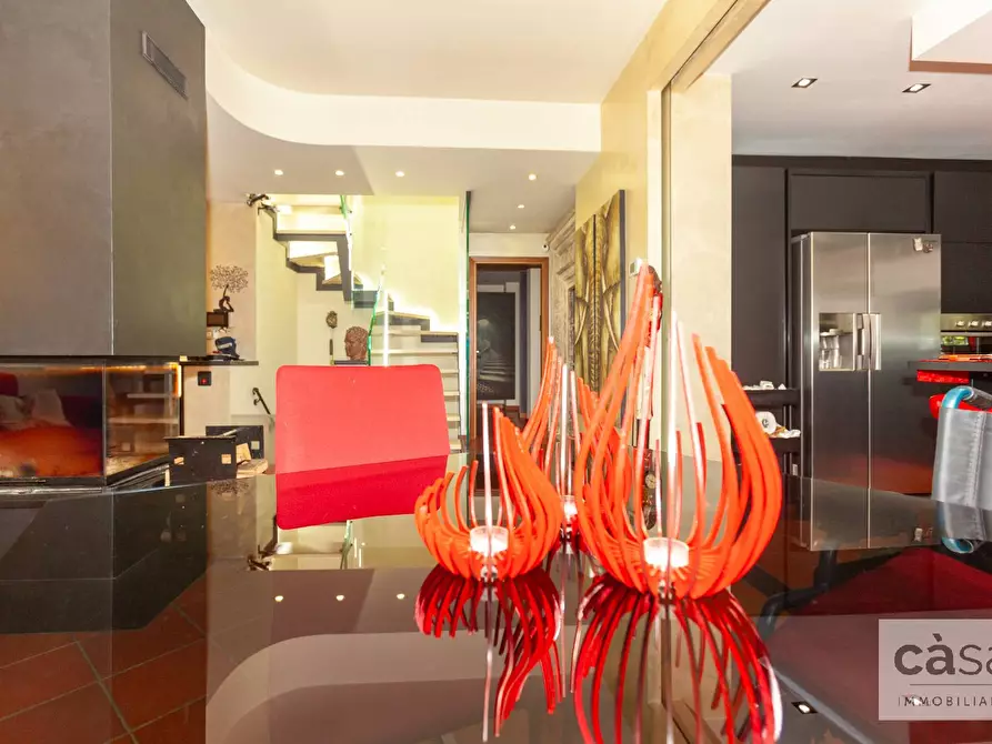 Immagine 22 di Villa in vendita  in Via Del Bacino a Varese