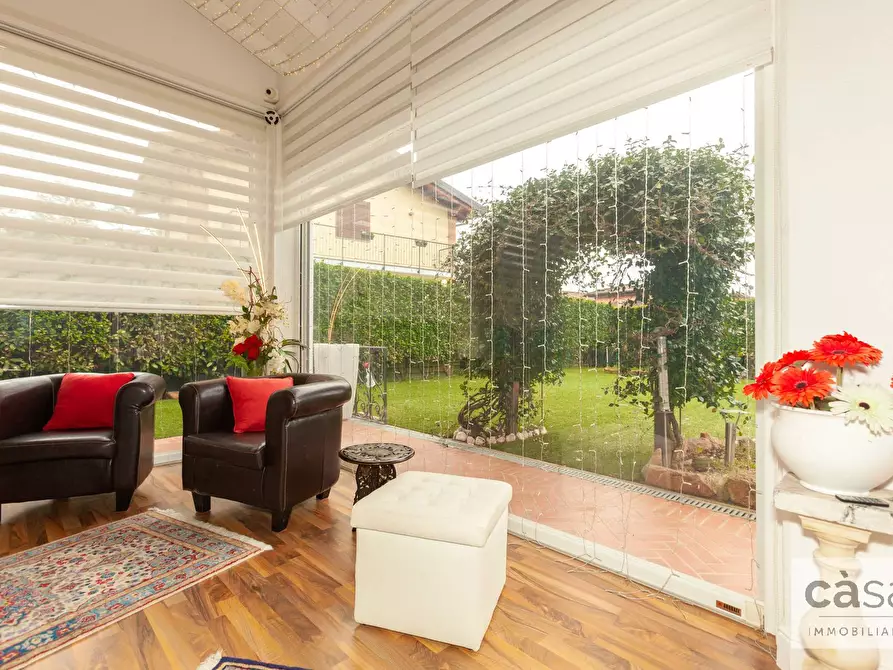 Immagine 7 di Villa in vendita  in Via Del Bacino a Varese